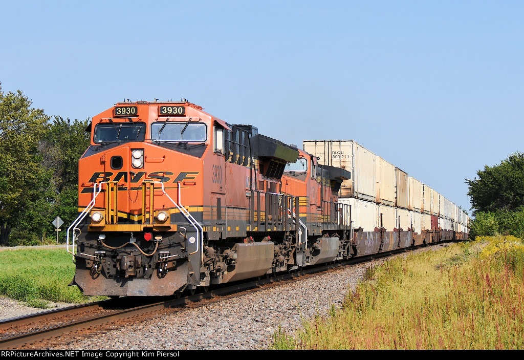 BNSF 3930